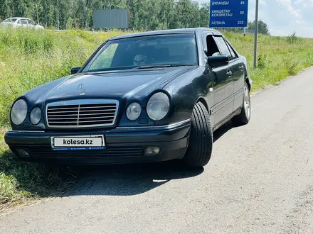 Mercedes-Benz E 280 1998 года за 3 250 000 тг. в Кокшетау