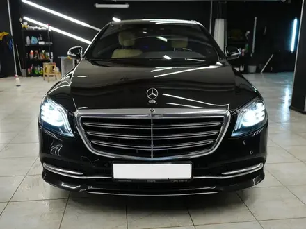 Mercedes-Benz S 560 2018 года за 63 600 000 тг. в Алматы