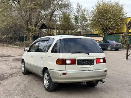 Toyota Ipsum 1999 года за 3 100 000 тг. в Алматы – фото 6