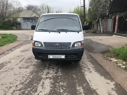 Toyota Hiace 2001 года за 3 600 000 тг. в Алматы – фото 3