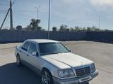 Mercedes-Benz E 220 1994 года за 2 400 000 тг. в Балхаш – фото 2