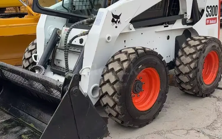 Bobcat  S300 2011 года за 14 500 000 тг. в Алматы
