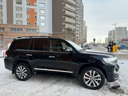 Toyota Land Cruiser 2019 года за 39 950 000 тг. в Астана – фото 9