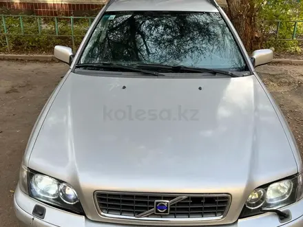 Volvo V40 2004 года за 3 600 000 тг. в Алматы