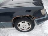 Mercedes-Benz E 200 1992 года за 600 000 тг. в Павлодар – фото 2