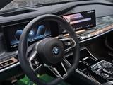 BMW 760 2022 года за 94 000 000 тг. в Алматы – фото 4