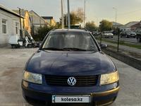 Volkswagen Passat 2001 годаfor2 800 000 тг. в Шымкент