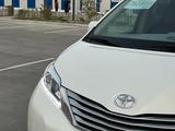 Toyota Sienna 2016 года за 13 000 000 тг. в Жанаозен – фото 4