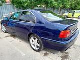 BMW 528 1997 года за 2 000 000 тг. в Алматы – фото 3