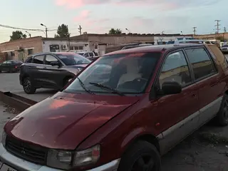 Mitsubishi Space Wagon