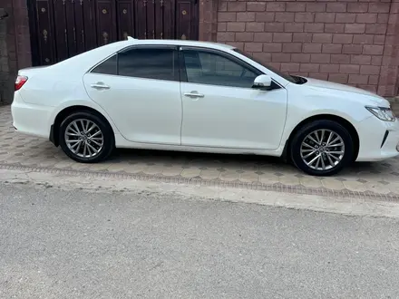 Toyota Camry 2016 года за 11 800 000 тг. в Шымкент – фото 5