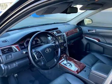 Toyota Camry 2013 года за 10 000 000 тг. в Костанай – фото 12