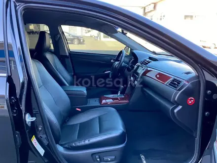 Toyota Camry 2013 года за 10 000 000 тг. в Костанай – фото 14