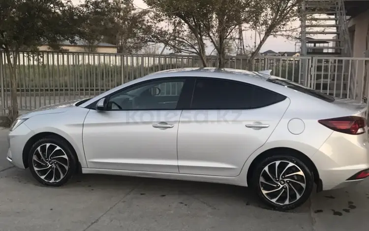 Hyundai Elantra 2019 годаүшін8 800 000 тг. в Атырау