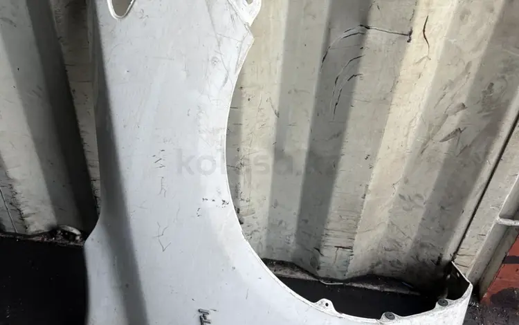Corolla 150 правое крыло за 15 000 тг. в Алматы
