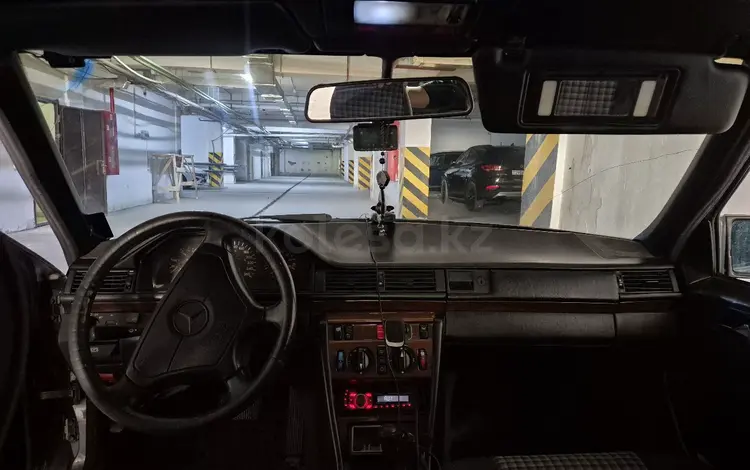 Mercedes-Benz E 280 1994 года за 1 550 000 тг. в Шымкент