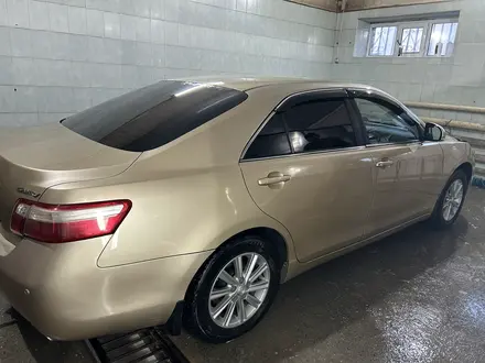 Toyota Camry 2010 года за 7 600 000 тг. в Актобе – фото 3