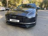 Hyundai Sonata 2021 года за 13 000 000 тг. в Алматы