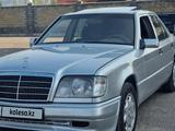 Mercedes-Benz E 220 1995 года за 2 400 000 тг. в Алматы – фото 2