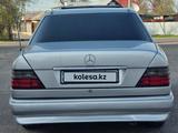 Mercedes-Benz E 220 1995 года за 2 400 000 тг. в Алматы – фото 5