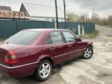 Mercedes-Benz C 200 1994 года за 1 600 000 тг. в Алматы – фото 4