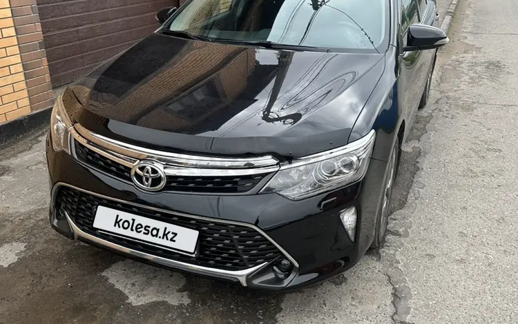 Toyota Camry 2017 года за 12 900 000 тг. в Павлодар
