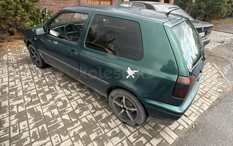 Volkswagen Golf 1997 года за 700 000 тг. в Астана