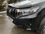 Toyota Land Cruiser Prado 2022 года за 37 000 000 тг. в Актобе – фото 4