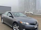 Toyota Camry 2014 года за 6 300 000 тг. в Актобе