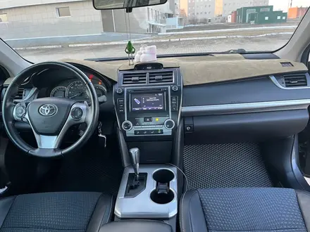 Toyota Camry 2014 года за 6 300 000 тг. в Актобе – фото 9