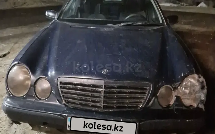 Mercedes-Benz E 240 1999 года за 1 999 999 тг. в Караганда