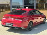 Hyundai Elantra 2021 года за 7 900 000 тг. в Уральск – фото 4