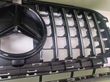 Решетка радиатора Mercedes Benz Gelandewagen G-class за 295 000 тг. в Шымкент – фото 3