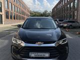 Chevrolet Tracker 2023 года за 8 800 000 тг. в Алматы – фото 5