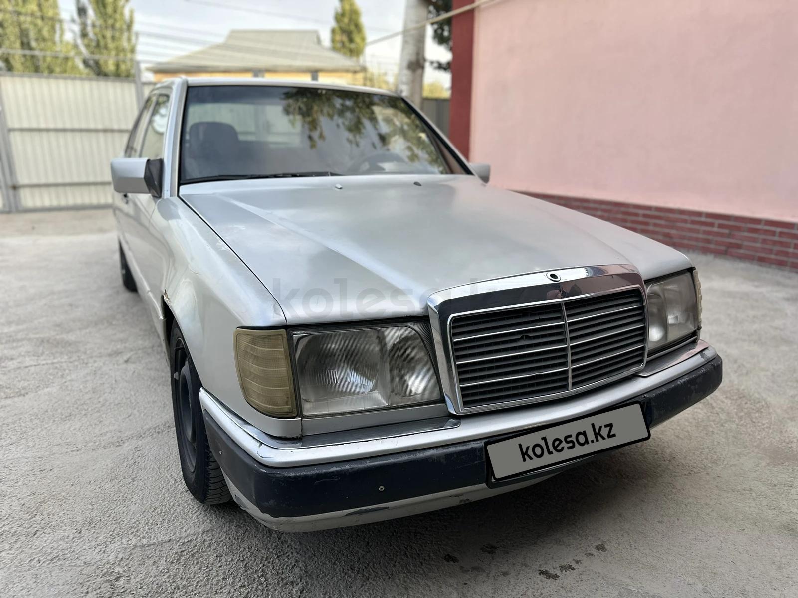 Mercedes-Benz E 230 1992 г.