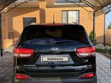 Kia Sorento 2015 года за 10 000 000 тг. в Уральск – фото 2