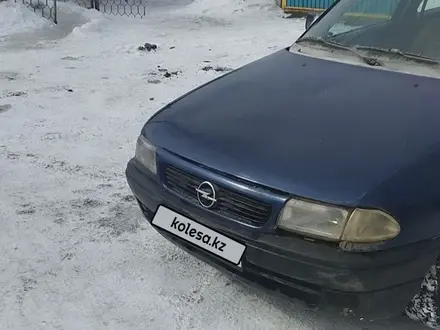 Opel Astra 1992 года за 600 000 тг. в Актобе – фото 2