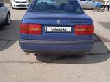 Volkswagen Passat 1995 годаүшін1 950 000 тг. в Актобе – фото 5