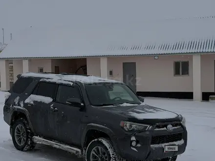 Toyota 4Runner 2018 года за 17 000 000 тг. в Актау