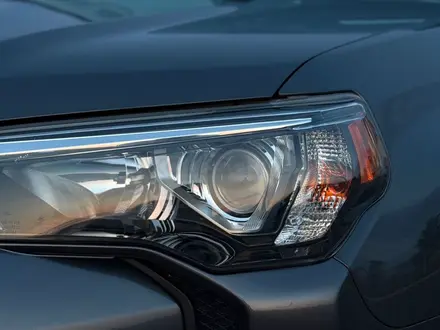 Toyota 4Runner 2018 года за 17 000 000 тг. в Актау – фото 6