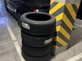 Зимние шипованные шины 235/45 R18. за 280 000 тг. в Астана