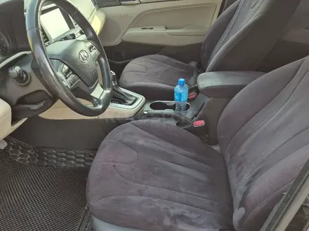 Hyundai Elantra 2017 года за 6 100 000 тг. в Алматы – фото 2