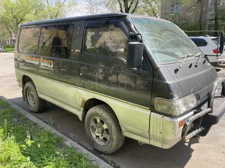 Mitsubishi Delica 1993 года за 350 000 тг. в Алматы