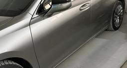 Lexus ES 300h 2023 года за 25 500 000 тг. в Актау – фото 4