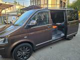 Volkswagen Multivan 2013 года за 19 500 000 тг. в Алматы – фото 4