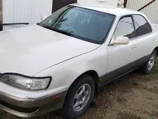 Toyota Vista, 1992