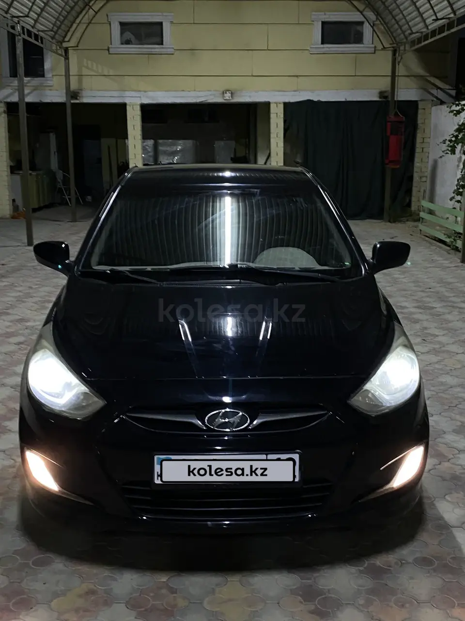 Hyundai Accent, 2011