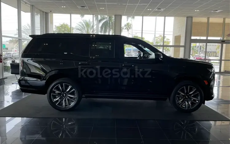 Cadillac Escalade 2022 года за 57 300 000 тг. в Астана