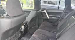 Toyota Land Cruiser Prado 2021 года за 26 500 000 тг. в Актобе – фото 4