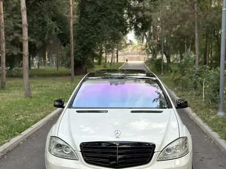 Mercedes-Benz S 550 2008 года за 9 500 000 тг. в Алматы